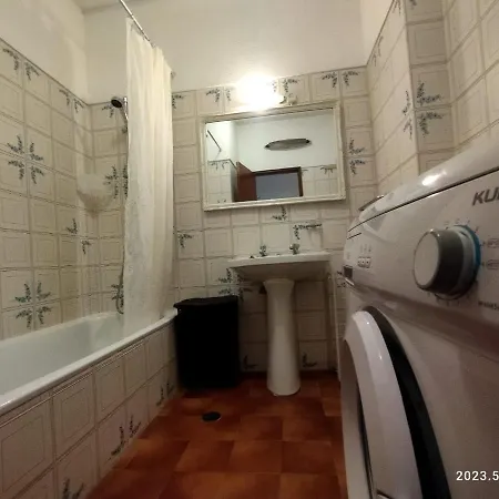 Wave Apartment *
